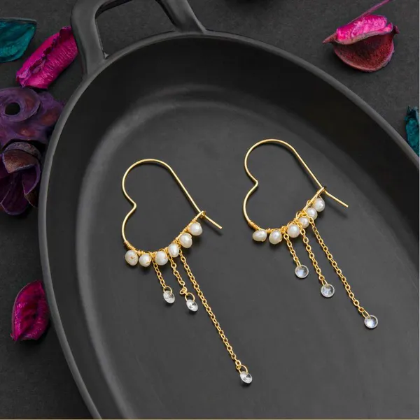 24_Carat_Guaranteed_Gold_Plated_Heart_Shaped_Wire_Wrapped_Freshwater_Natural_Cultural_Pearl_Beads_With_Droplet_Chain_Fashion_Earring-_PER_2140_For_Women_&_Girls