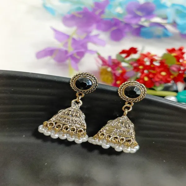 Antique_Gold_Plated_Jhumka_Earring_For_Women_&_Girls