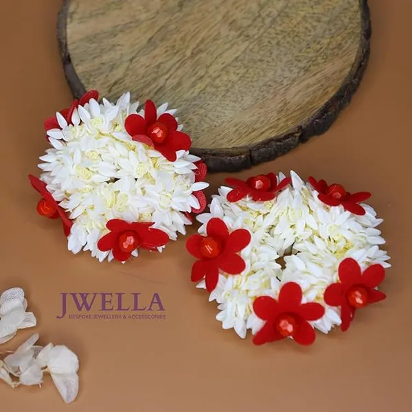 JWELLA_Artificial_White_Flower_Gajra_Hair_Accessories_for_Women_&_Girls_|_Reusable_Floral_Juda_Veni_Gajra_for_Bun_Hairstyle_|_Traditional_Festive_Gajra