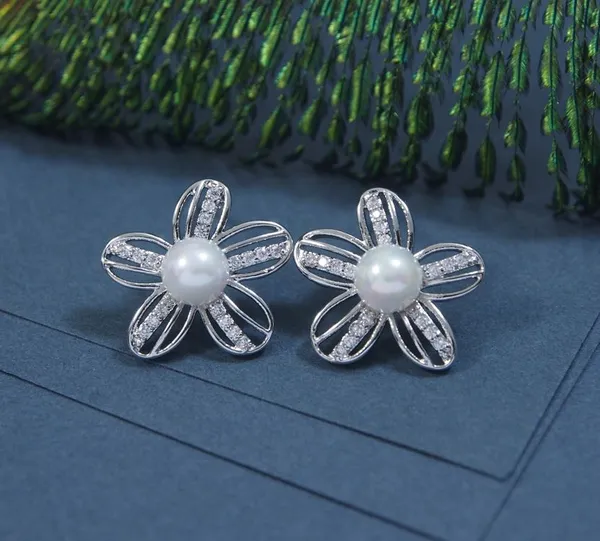 Korean_Sparkling_Stud_Earring_-_KRNER_5377_For_Women_&_Girls