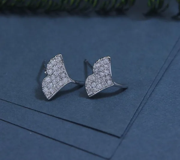 Korean_Shiny_Crystal_Stud_Earring_-_KRNER_5378_For_Women_&_Girls