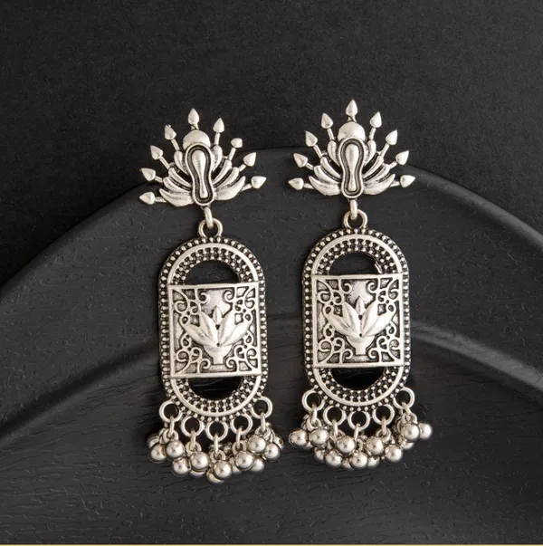 Oxidised_Silver_Plated_Geometric_Shaped_Designed_Artwork_With_Beads_Fashion_Antique_Earring__For_Women_&_Girls
