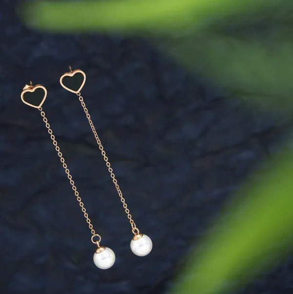 Stainless_Steel_Rosegold_Plated_Heart_Shaped_Long_Chain_Earring__2694_For_Women_&_Girls