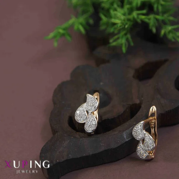 Gold_Plated_Floral_Shaped_Cubic_Zicronia_Xuping_Earring_For_Women_&_Girls