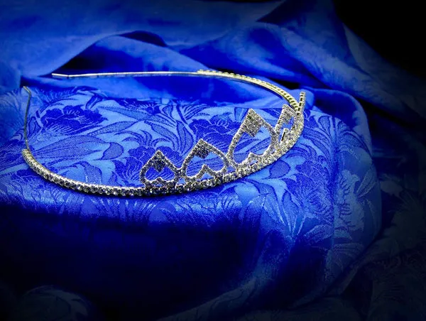 Gold-Toned_Heart_Shaped_Hairband_For_Women_&_Girls