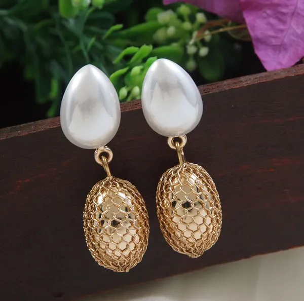 Geometric_Shape_Pearl_Wen_Earring_For_Women_&_Girls