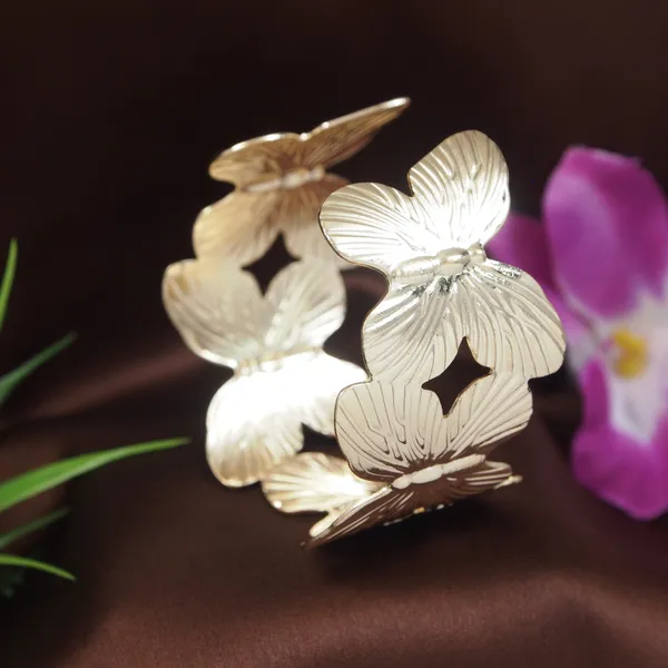Butterfly_Cuff_Kada_For_Women_&_Girls