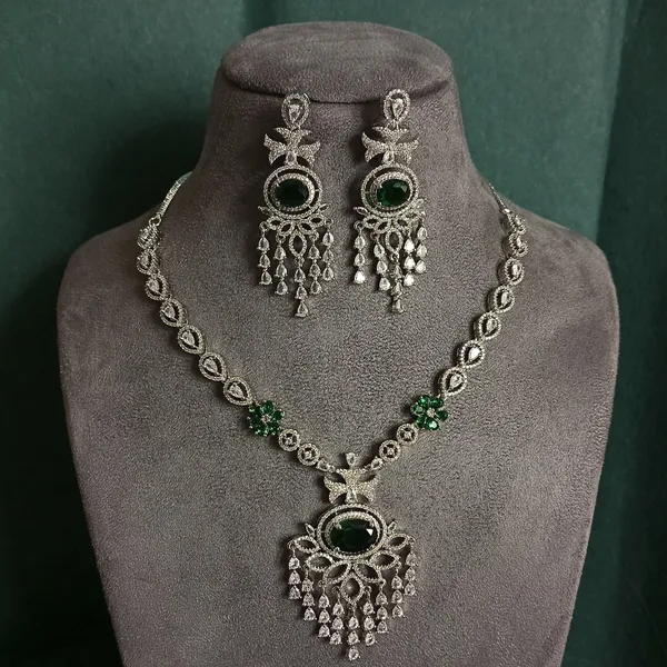 Chandelier_Design_AD_emrald_necklace_set_For_Women_&_Girls