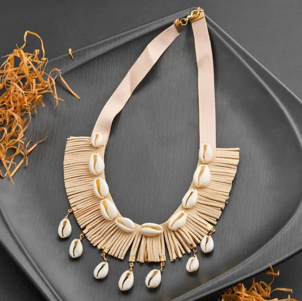Cowrie_Shell_Handcrafted_Western_Choker_Necklace-_NK_1836_For_Women_&_Girls