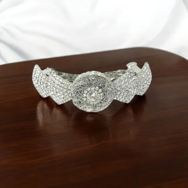 Designer_Rhinestone_Women_&_Girls_Hair_Pin_For_Women_&_Girls