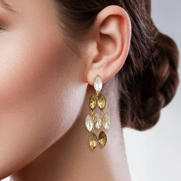 Elegant_Gold_&_Champagne_Crystal_Chandelier_Earrings_Ã¢â‚¬â€œ_Glamorous_Dangle_Earrings_For_Women_&_Girls