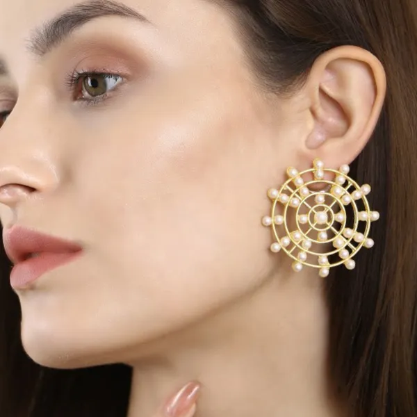 Elegant_Pearl_Studded_Circular_Gold_Earrings_For_Women_&_Girls