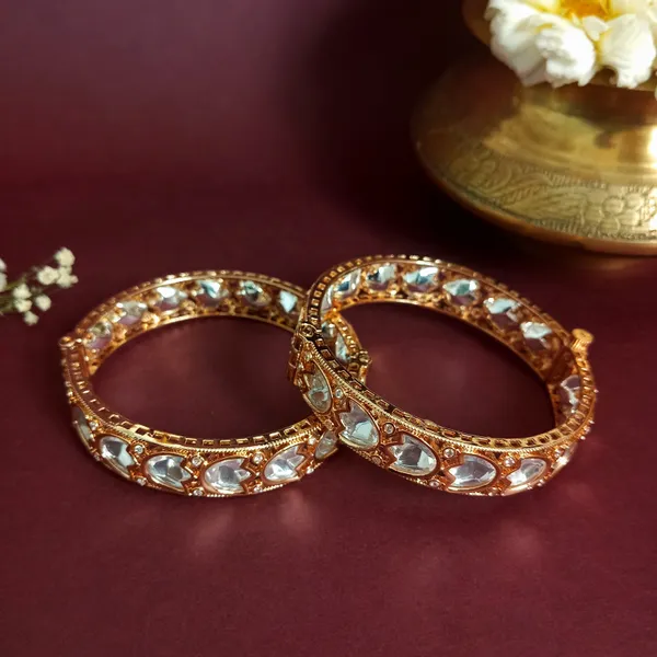 Exquisite_Gold-Plated_Kundan_Bangles_For_Women_&_Girls