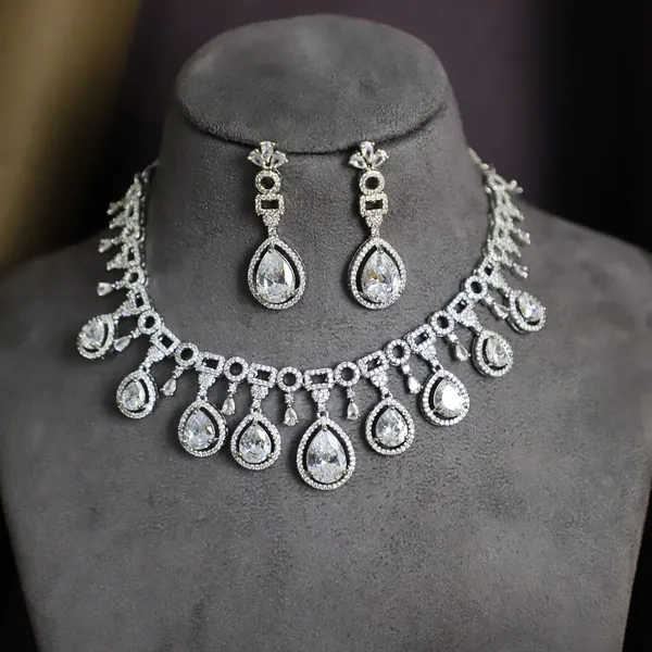 Exquisite_Teardrop_AD_Bridal_Jewelry_Set_For_Women_&_Girls