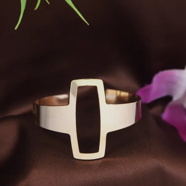 Geometric_Shape_Cuff_Kada_For_Women_&_Girls