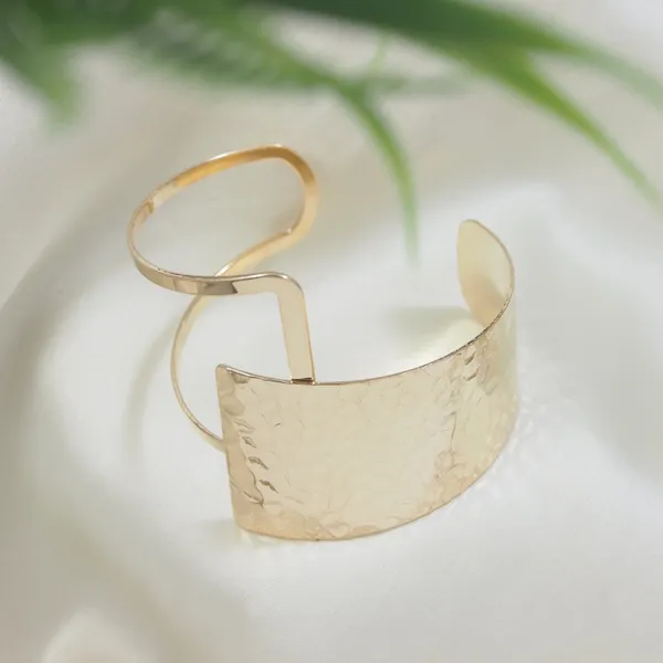 Geometric_Shape_Cuff_Kada_For_Women_&_Girls