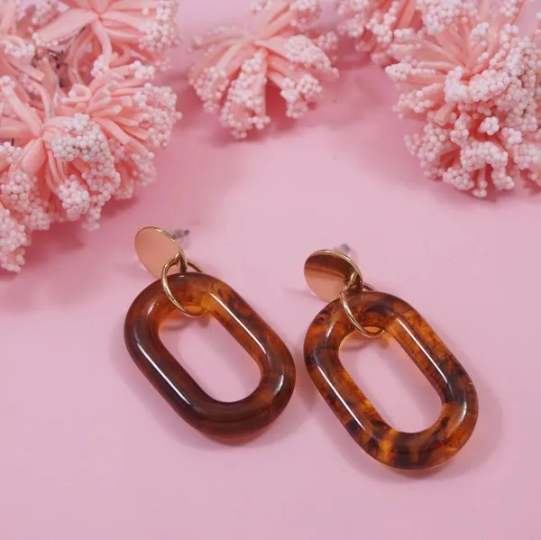 Gold_Plated_Acrylic_Resin_Drop_Earring-WER_3429_For_Women_&_Girls