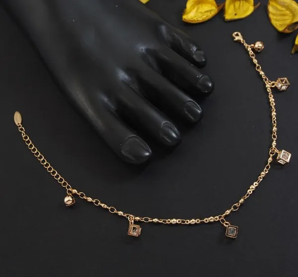 Gold_Plated_Cubic_Zirconia_Hanging_Cube_Anklet_-_CZANK_4815_For_Women_&_Girls