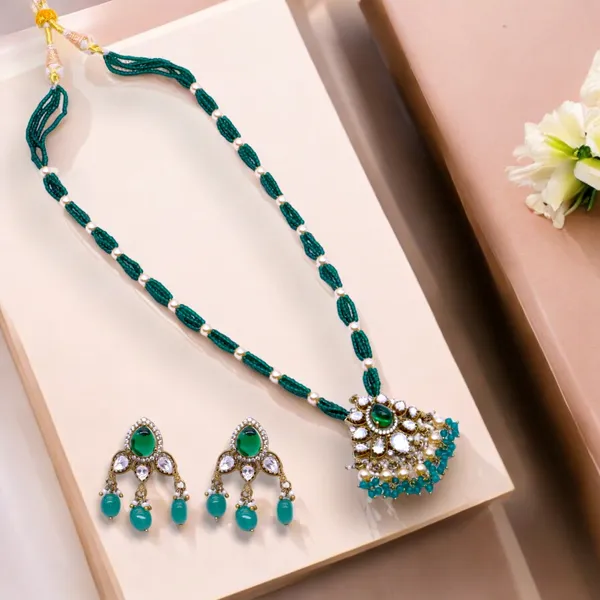 Gold-Plated_Green_Bead_Necklace_Set_with_Pearl_and_Pendant_Design_For_Women_&_Girls
