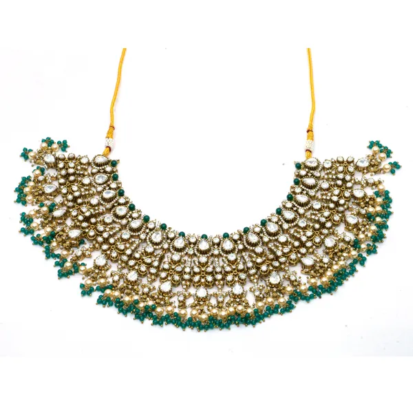 Gold-Plated_Kundan_Choker_Necklace_Set_with_Emerald_Bead_Detailing_For_Women_&_Girls