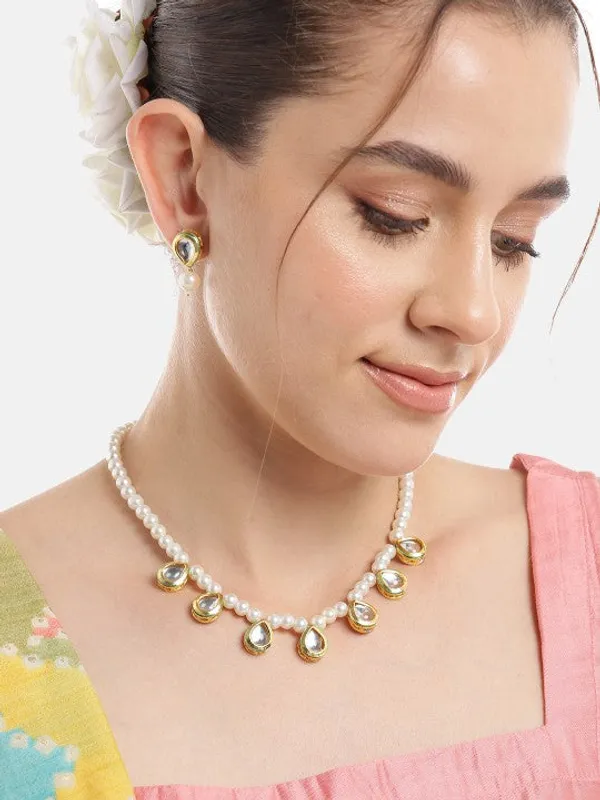 Gold-Plated_Kundan_&_Pearl_Necklace_Set_With_Matching_Earrings_For_Women_&_Girls