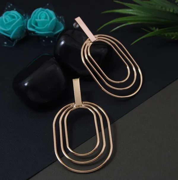 Gold_Plated_Oval_Shaped_Layered_Western_Dangle_Earring-WER_3240_For_Women_&_Girls