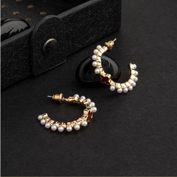 Gold_Plated_Pearl_Studded_With_Clover_Design_Fashion_Hoops_Earring-PER_2218_For_Women_&_Girls