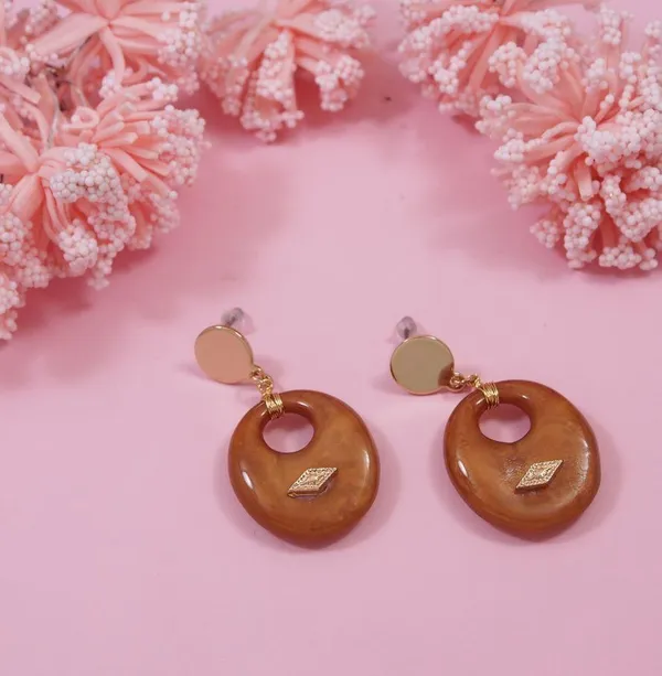 Gold_Plated_Resin_Fancy_Western_Earring-WER_3510_For_Women_&_Girls