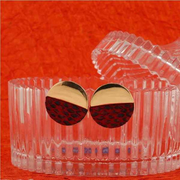 Gold_Plated_Snake_Skin_Printed_Round_Shaped_Stud_Earring-WER_534_For_Women_&_Girls