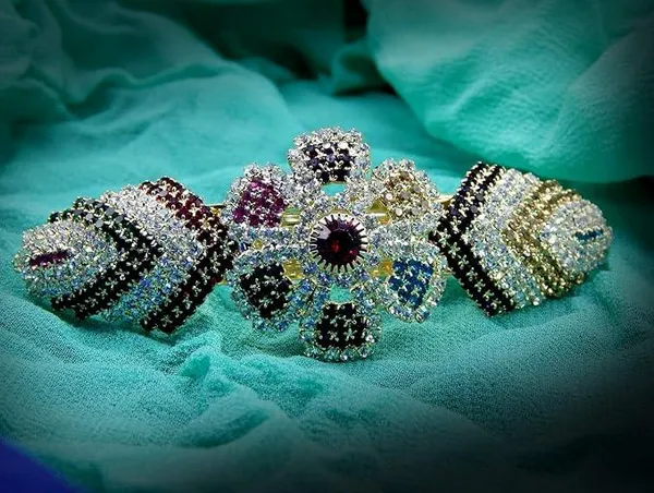 Women_Multicoloured_Embellished_French_Barrette_For_Women_&_Girls