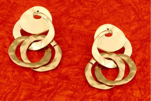 Gold_Plated_Stylish_Interlinked_Geometrical_Shaped_Drop_Earring-_WER61_For_Women_&_Girls