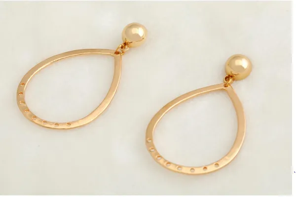 Gold_Plated_Tear_Drop_Shaped_Drop_Earring-_WER67_For_Women_&_Girls