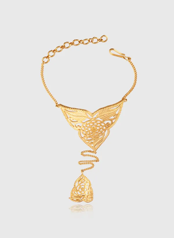 Gold-Plated_Triangular_Shaped_Haathpaan_with_Ring_for_Women_For_Women_&_Girls