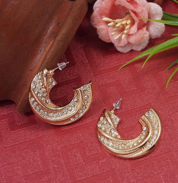 Gold_Plated_Twisted_Half_Moon_Hoops_Earring-WER_3404_For_Women_&_Girls