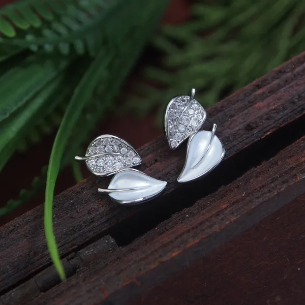 Korean_Shining_Diamond_Floral_Earring___5382_For_Women_&_Girls