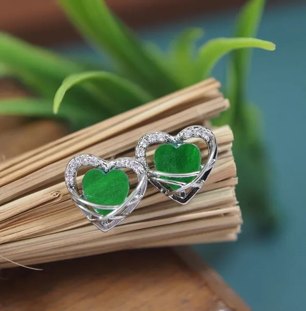 Korean_Heart_Shaped_Green_Colour_Earring_-_KRNER_5372_For_Women_&_Girls