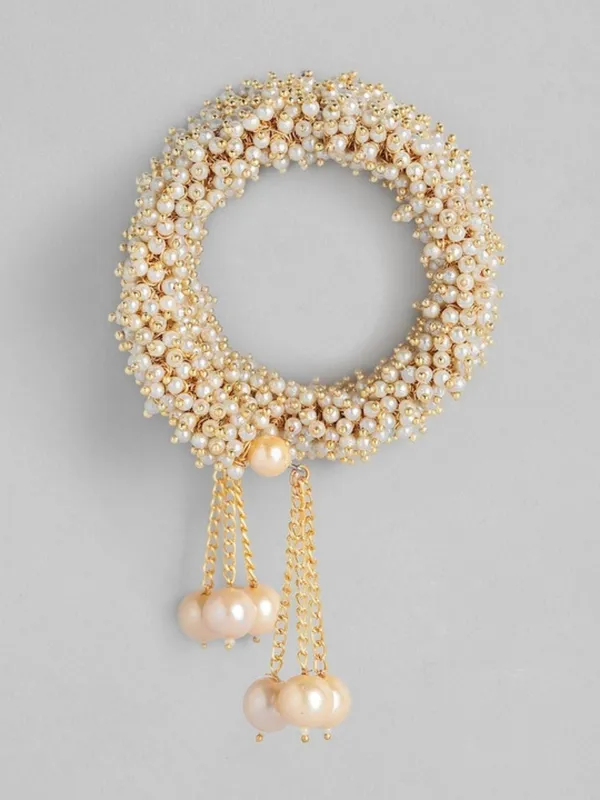 Luxurious_Pearl_Cluster_Multi_Layered_Magic_Bracelet_with_Golden_Chains_For_Women_&_Girls