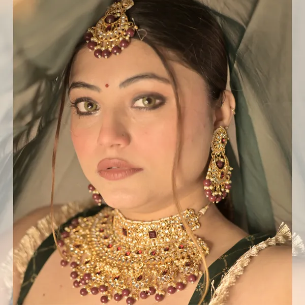 Red_Gold-Toned_Kundan_Ruby_Bridal_Choker_Set_For_Women_&_Girls