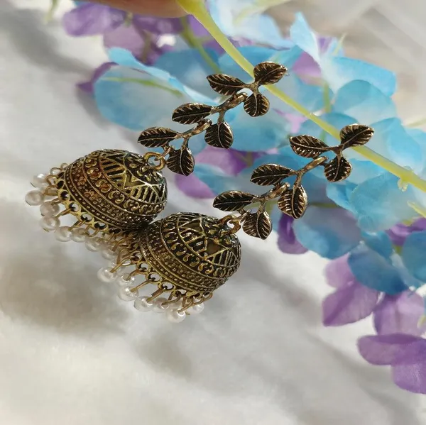 Antique_Gold_Plated_Leaves_Shaped_Long_Jhumka_Earring_For_Women_&_Girls