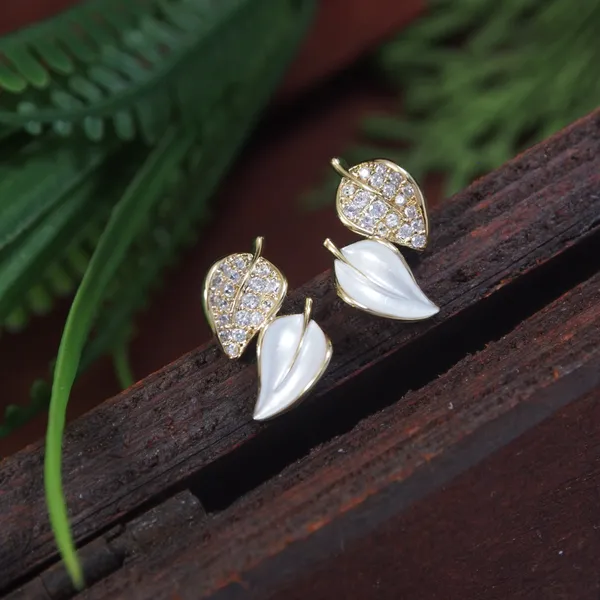Korean_Shining_Diamond_Floral_Earring___5382_For_Women_&_Girls