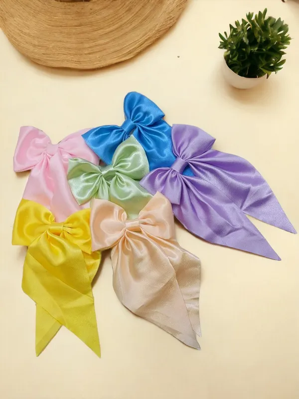 Satin_Hair_Bow_Clips_-_Set_of_7_For_Women_&_Girls