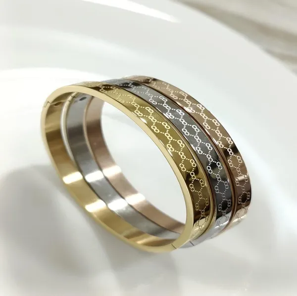 Set_of_Three_Stainless_Steel_Unisex_Kada-_STKD_4138_For_Women_&_Girls
