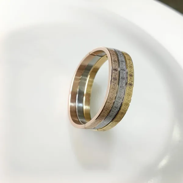 Set_of_Three_Stainless_Steel_Unisex_Kada-_STKD_4140_For_Women_&_Girls