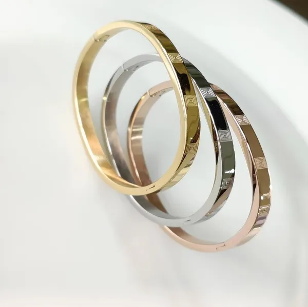 Set_of_Three_Stainless_Steel_Unisex_Kada-_STKD_4141_For_Women_&_Girls