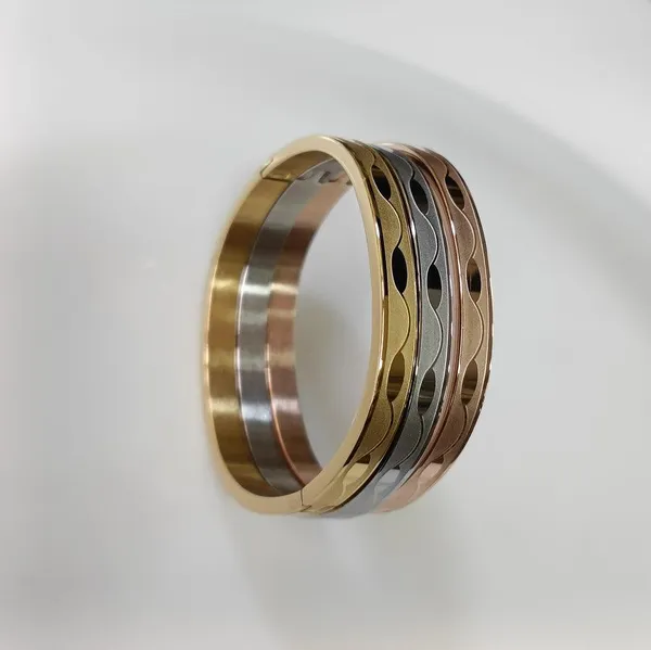 Set_of_Three_Stainless_Steel_Unisex_Kada-_STKD_4158_For_Women_&_Girls