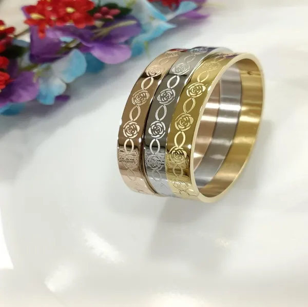 Set_of_Three_Stainless_Steel_Unisex_Kada-_STKD_4162_For_Women_&_Girls