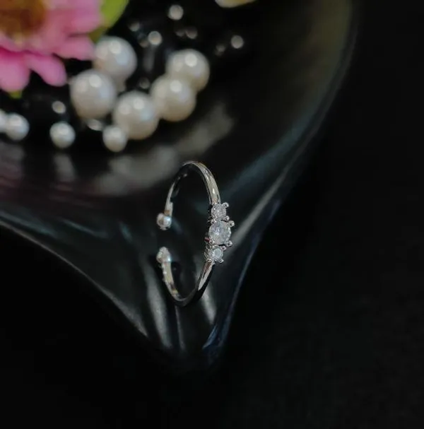 Silver_Plated_Cubic_Zicronia_Adjustable_Finger_Ring-_ADJSTBL_For_Women_&_Girls