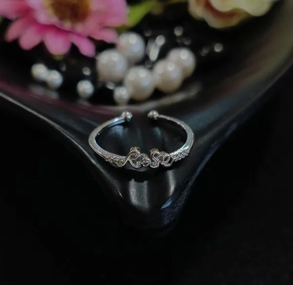 Silver_Plated_LOVE_Written_Cubic_Zicronia_Adjustable_Finger_For_Women_&_Girls