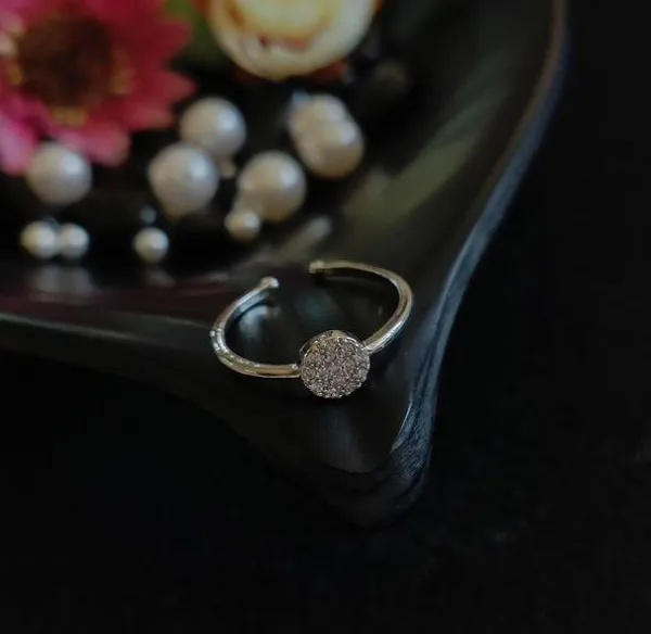 Silver_Plated_Cubic_Zicronia_Adjustable_Finger_Ring-_ADJSTBL_For_Women_&_Girls