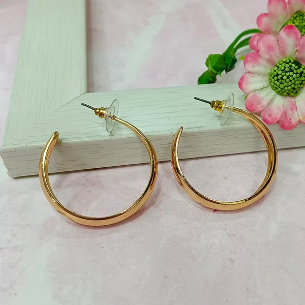 Sleek_Gold_Minimalist_Hoop_Earrings_For_Women_&_Girls